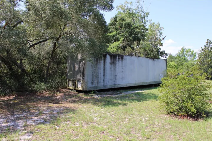 Tailer/shed