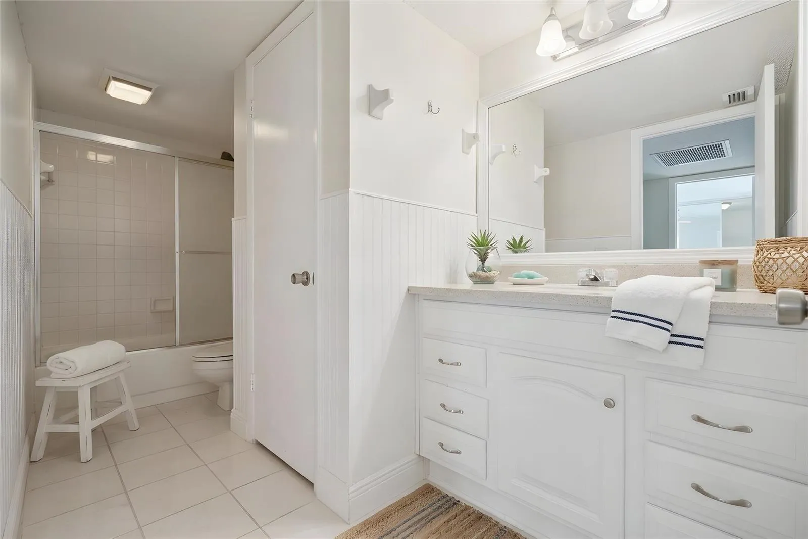 Virtually staged guest bathroom