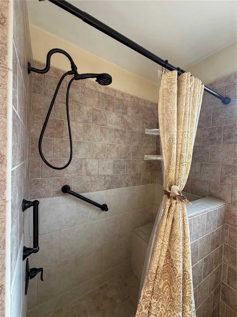 Bathroom/Shower