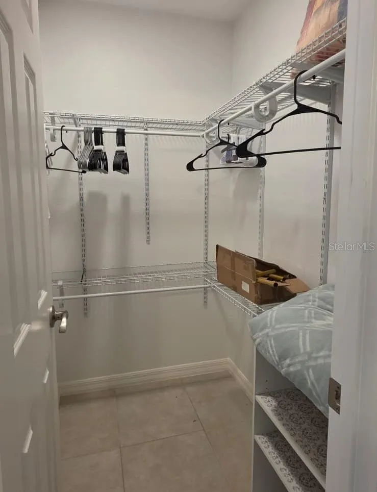 Closet Bedroom 3