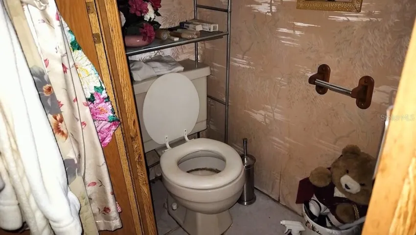 1170