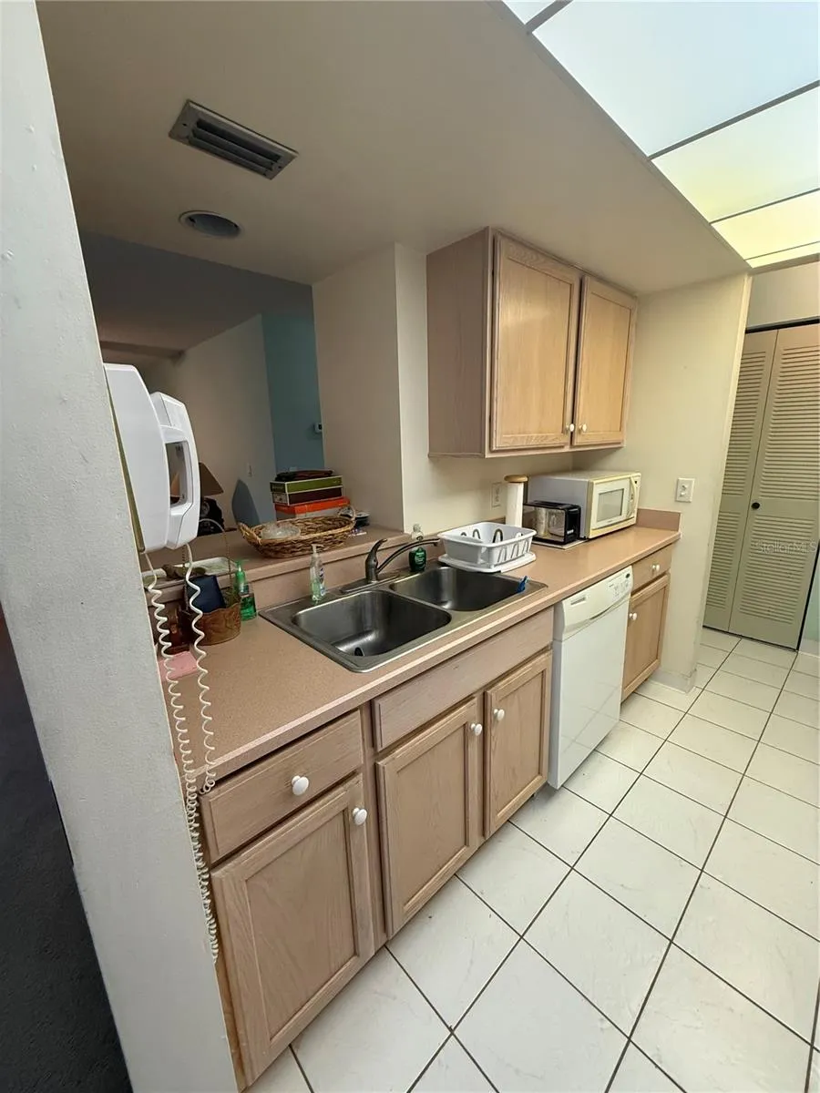 Kitchen Sink Pass-Through