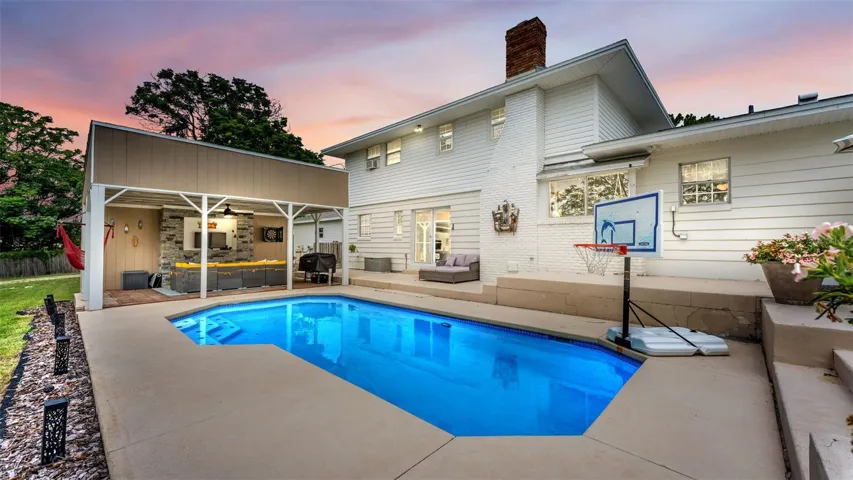 1170