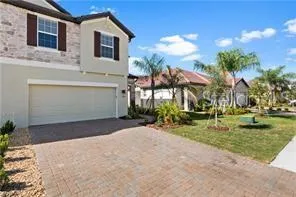 CUSTOM 3 BEDROOM VILLA
