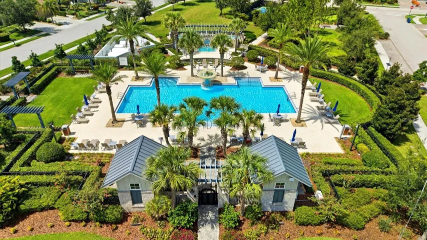 VILLA POOL AND HOT TUB