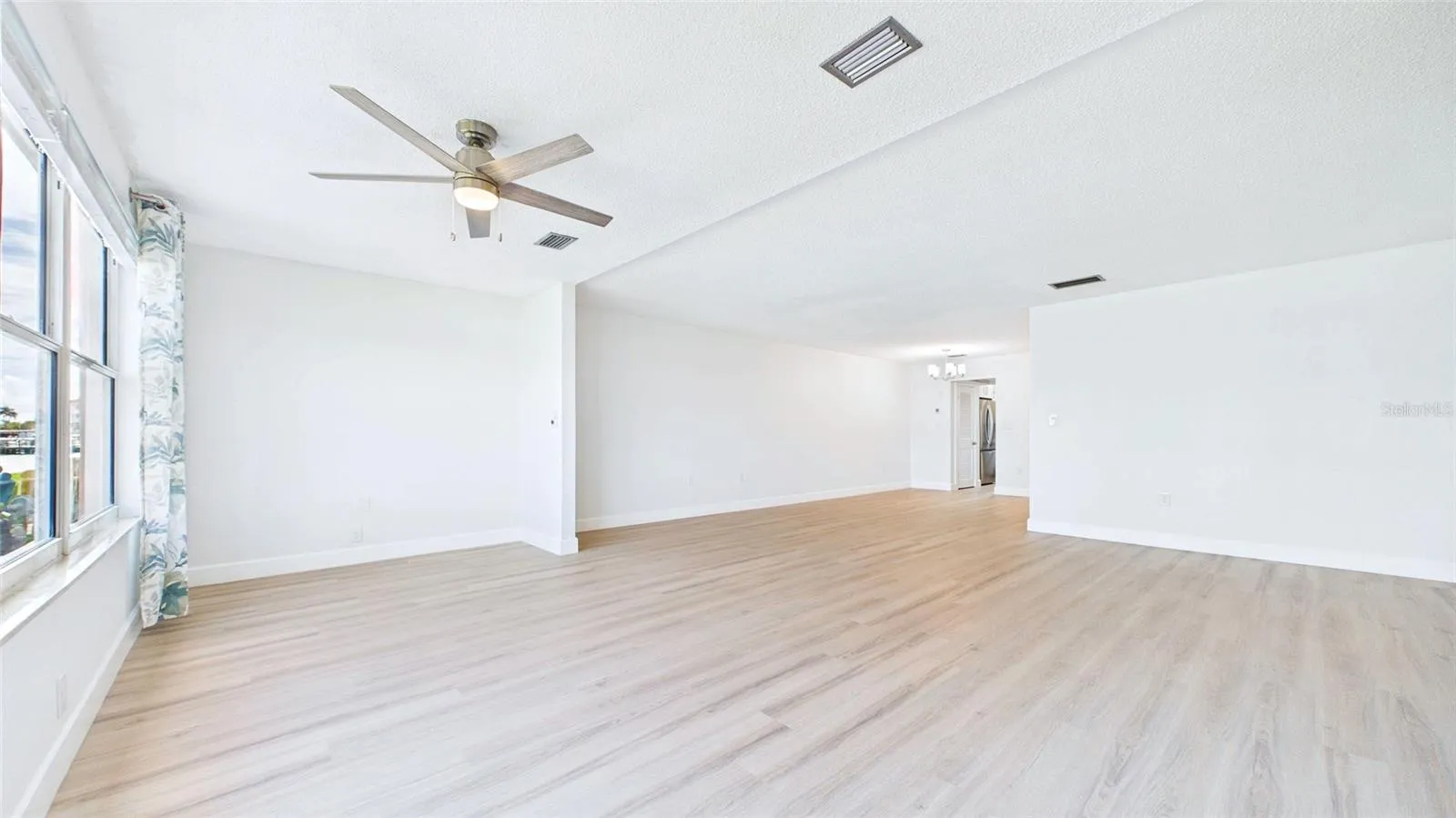 FLORIDA ROOM TO LIVING ROOM