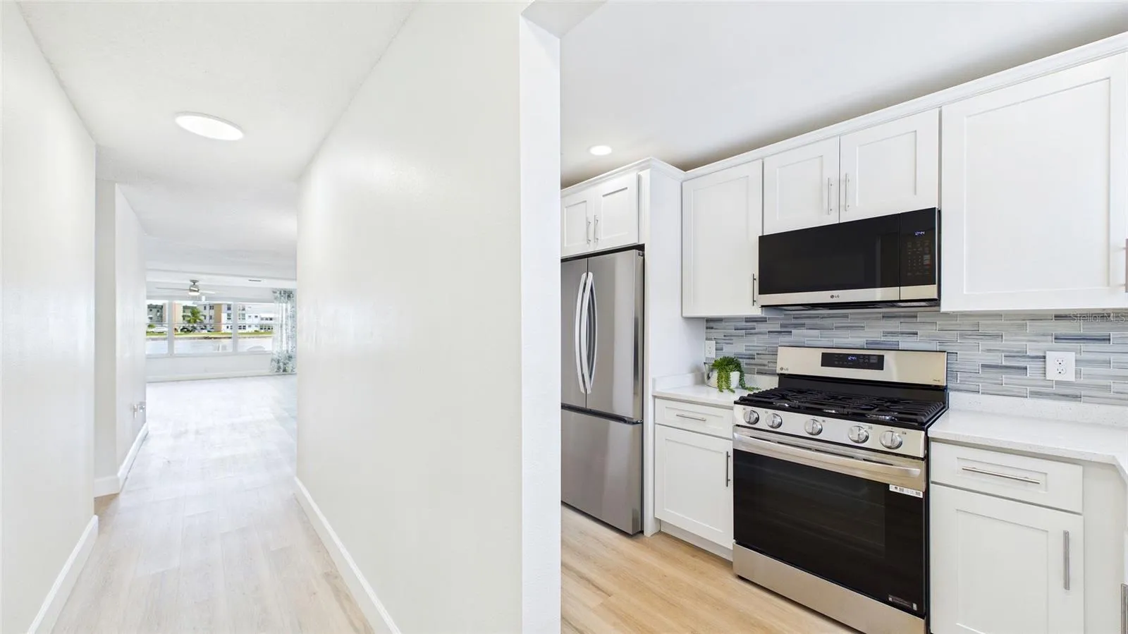 MAIN ENTRANCE TO KITCHEN