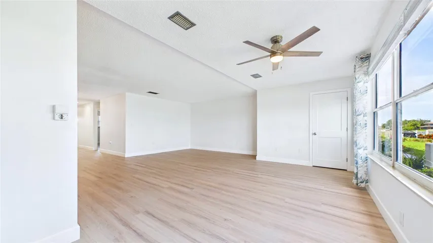 FLORIDA ROOM