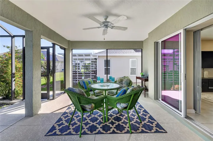 LARGE DINING AREA IN LANAI