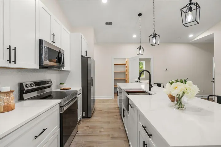 Kitchen &amp; Pantry