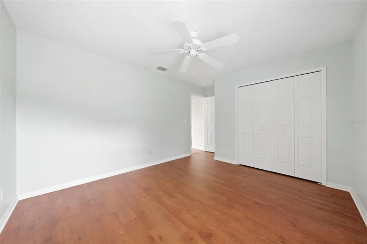 2nd Bedroom - Split Floor