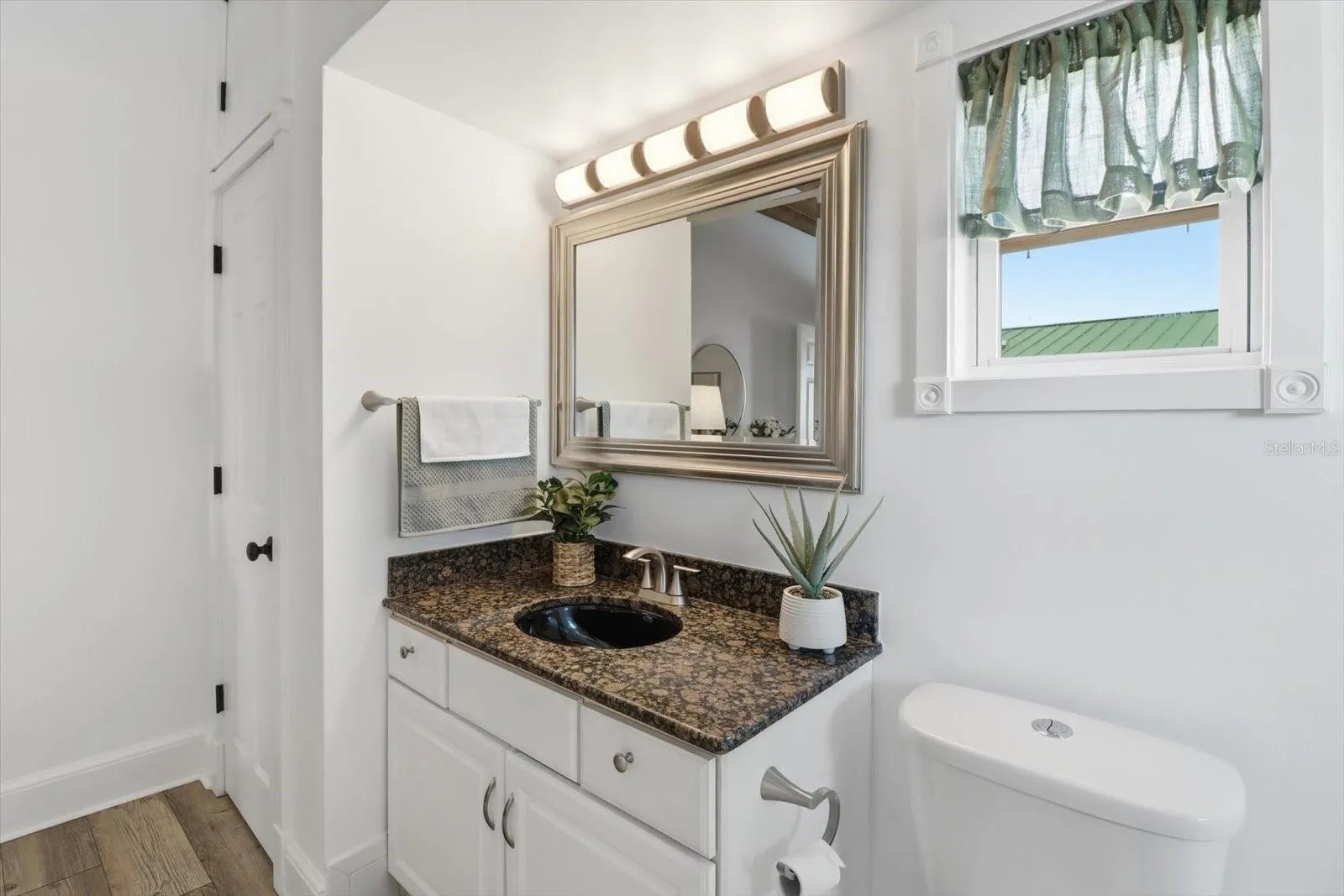 Bathroom – Vanity Detail