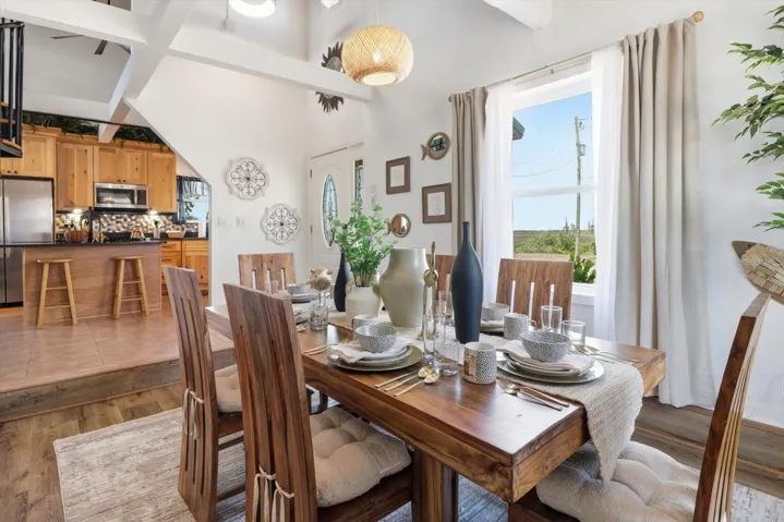 Dining Area – Alternate View