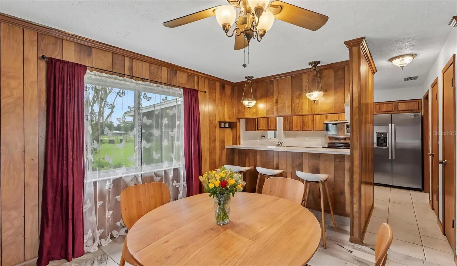Dining Room Digitally Staged