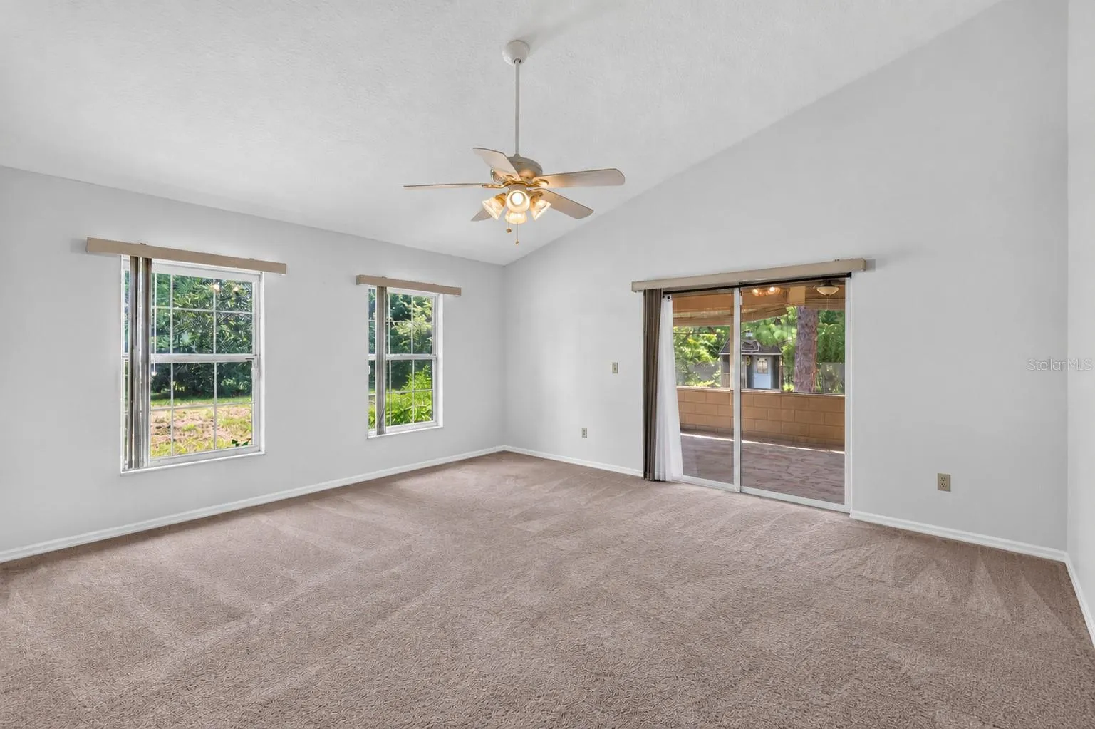 Primary Bedroom - Items virtually removed