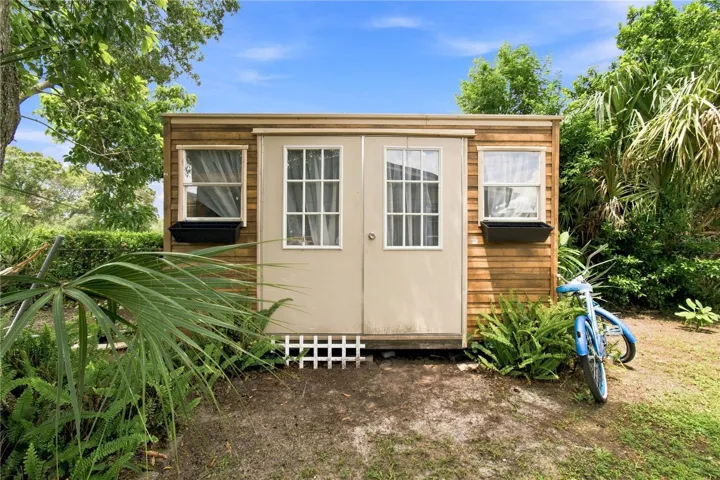 Shed
