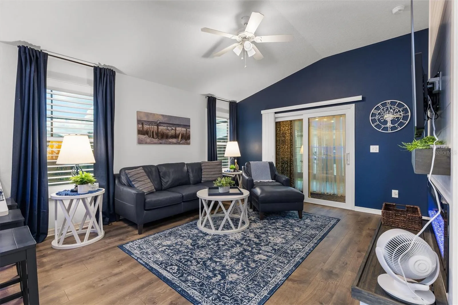 Comfortable Living Room Space