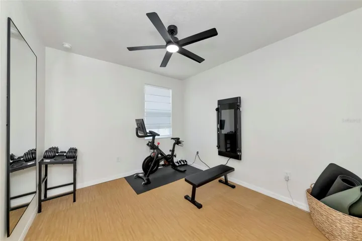 upstairs bedroom 3/ work out room