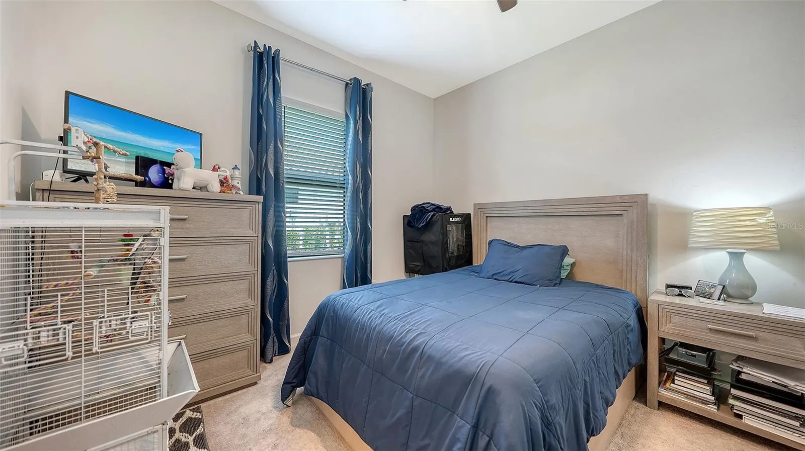 Guest bedroom