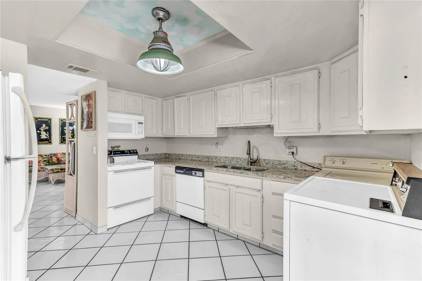 Kitchen (2)