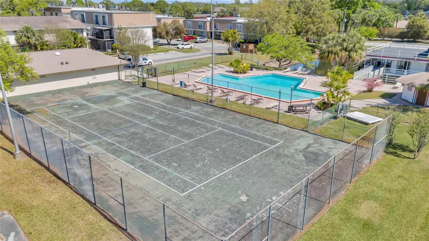Tennis court