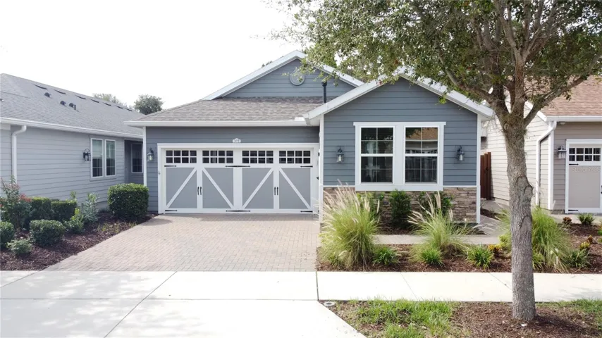 This villa is the perfect place to enjoy the Florida resort lifestyle.