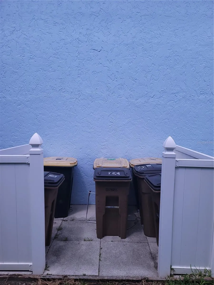 garbage area