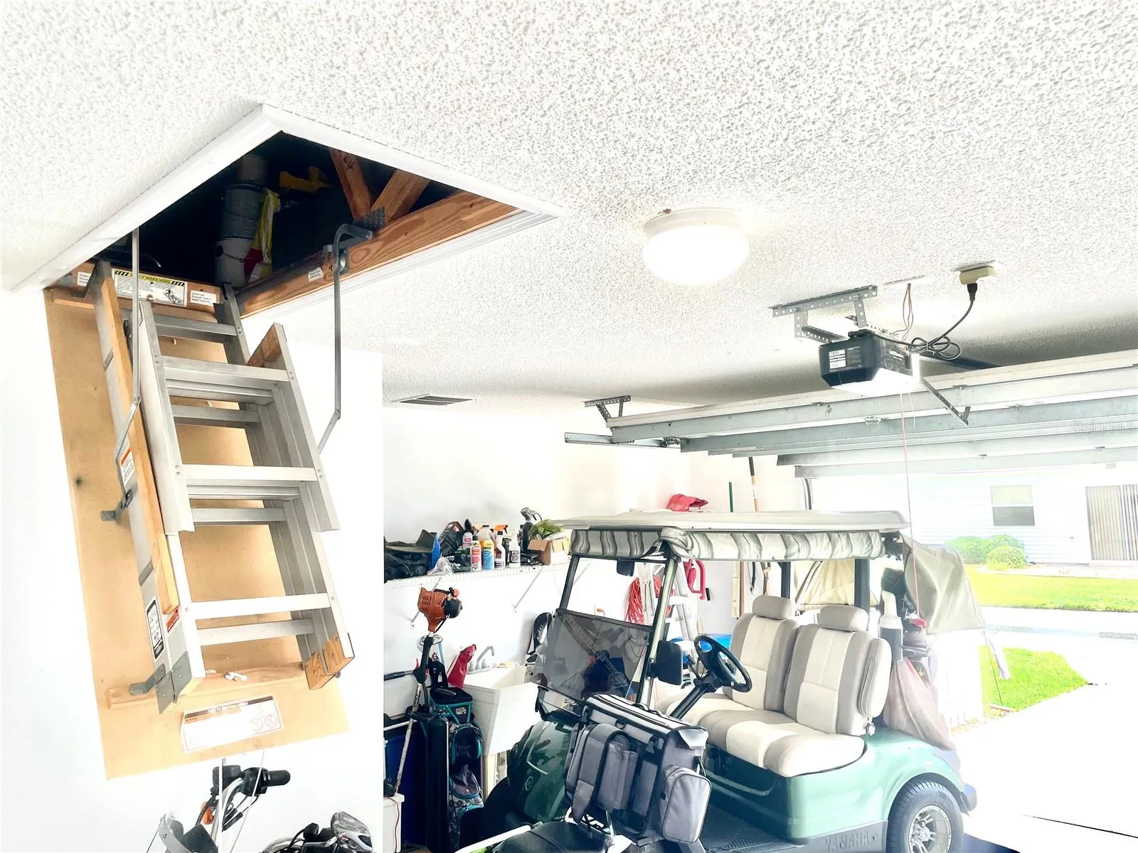 Built-In Ceiling Ladder!