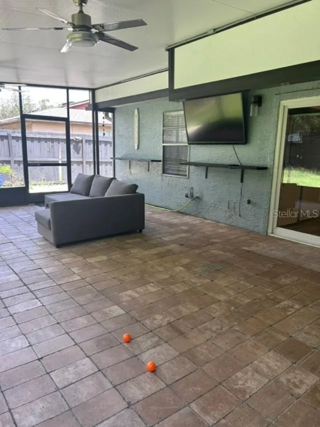 Large covered rear patio