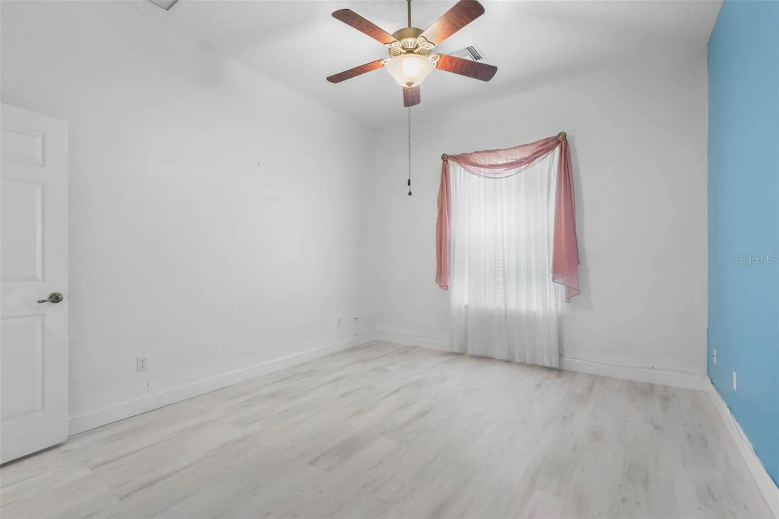 Guest bedroom 3
