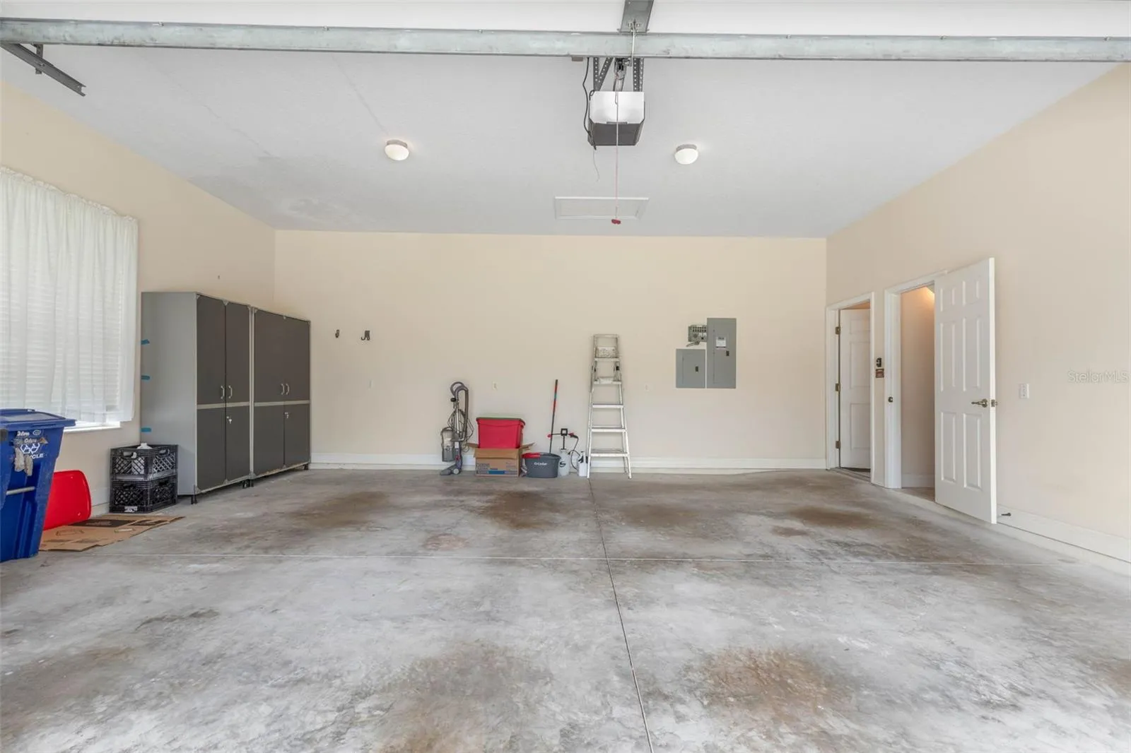 Oversized Garage