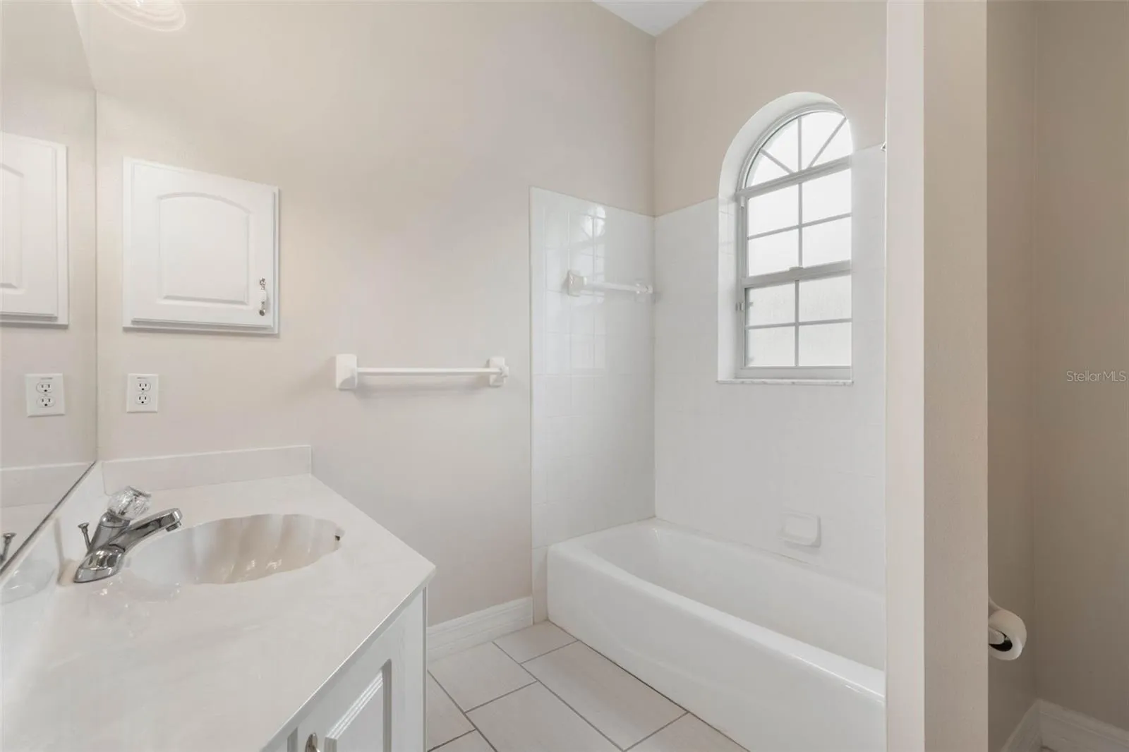 Guest Bathroom 2