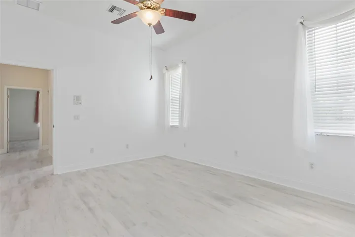 Guest bedroom 4