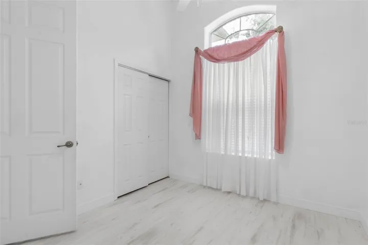 Guest bedroom 2