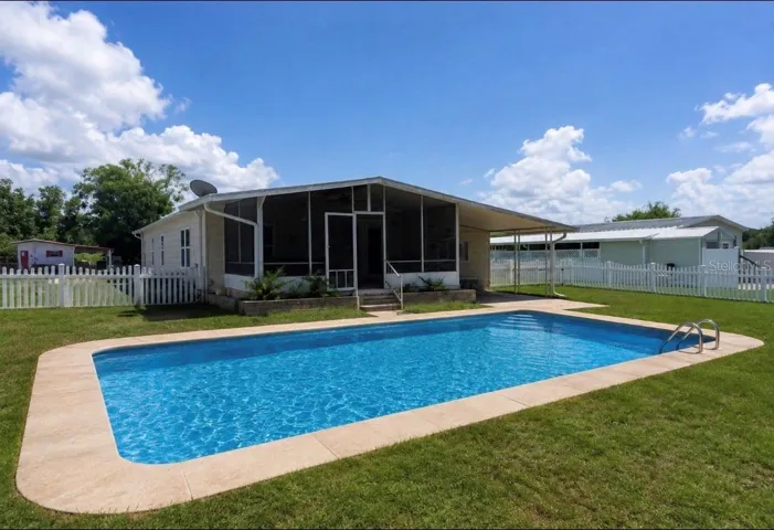 IDEA WHAT ITS LOOK LIKE WITH A POOL