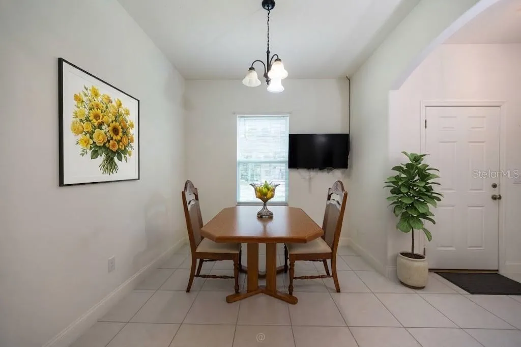 SEPERATE DINING AREA. THIS FURNITURE AND TV CONVEY