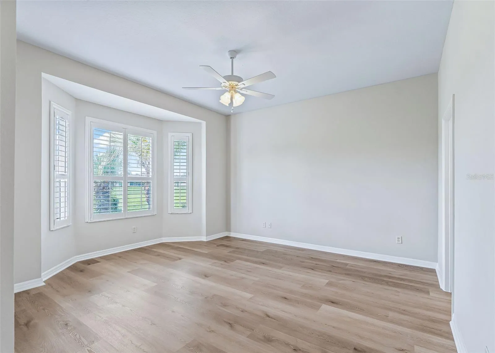 Primary Suite w/LVP flooring