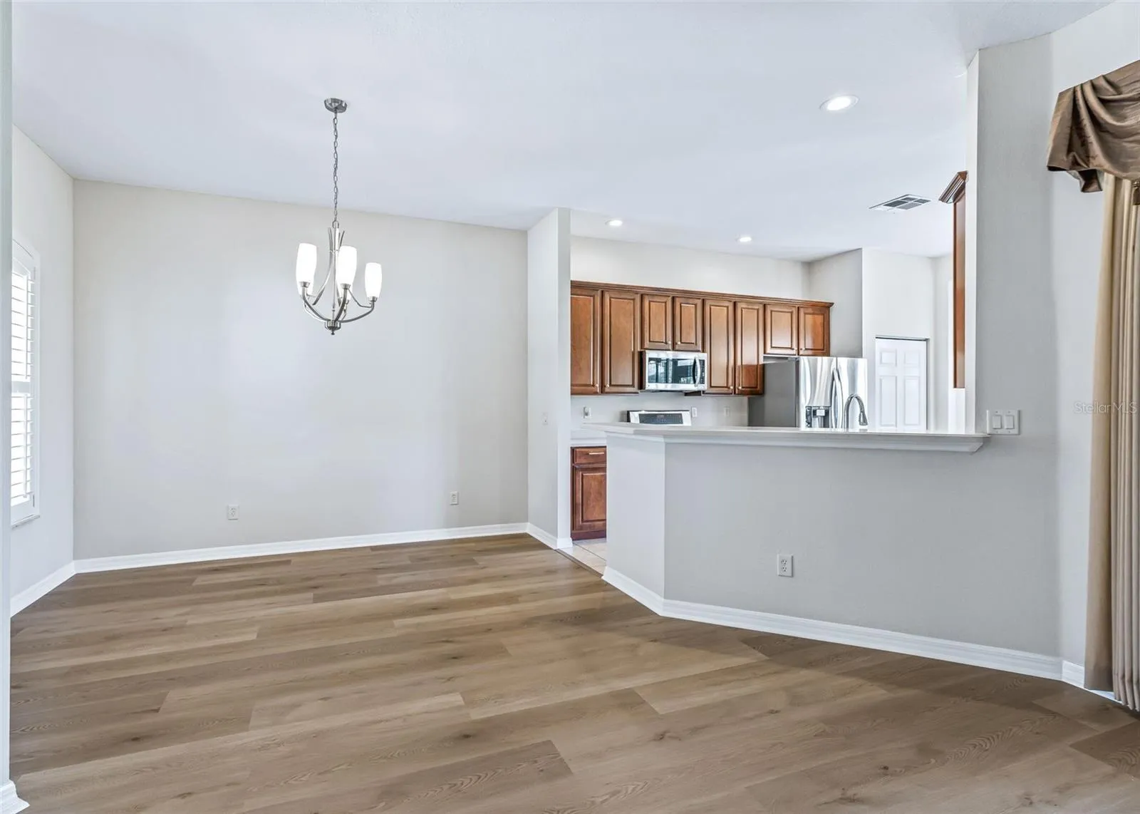 Dining area w/Upgraded Chandelier