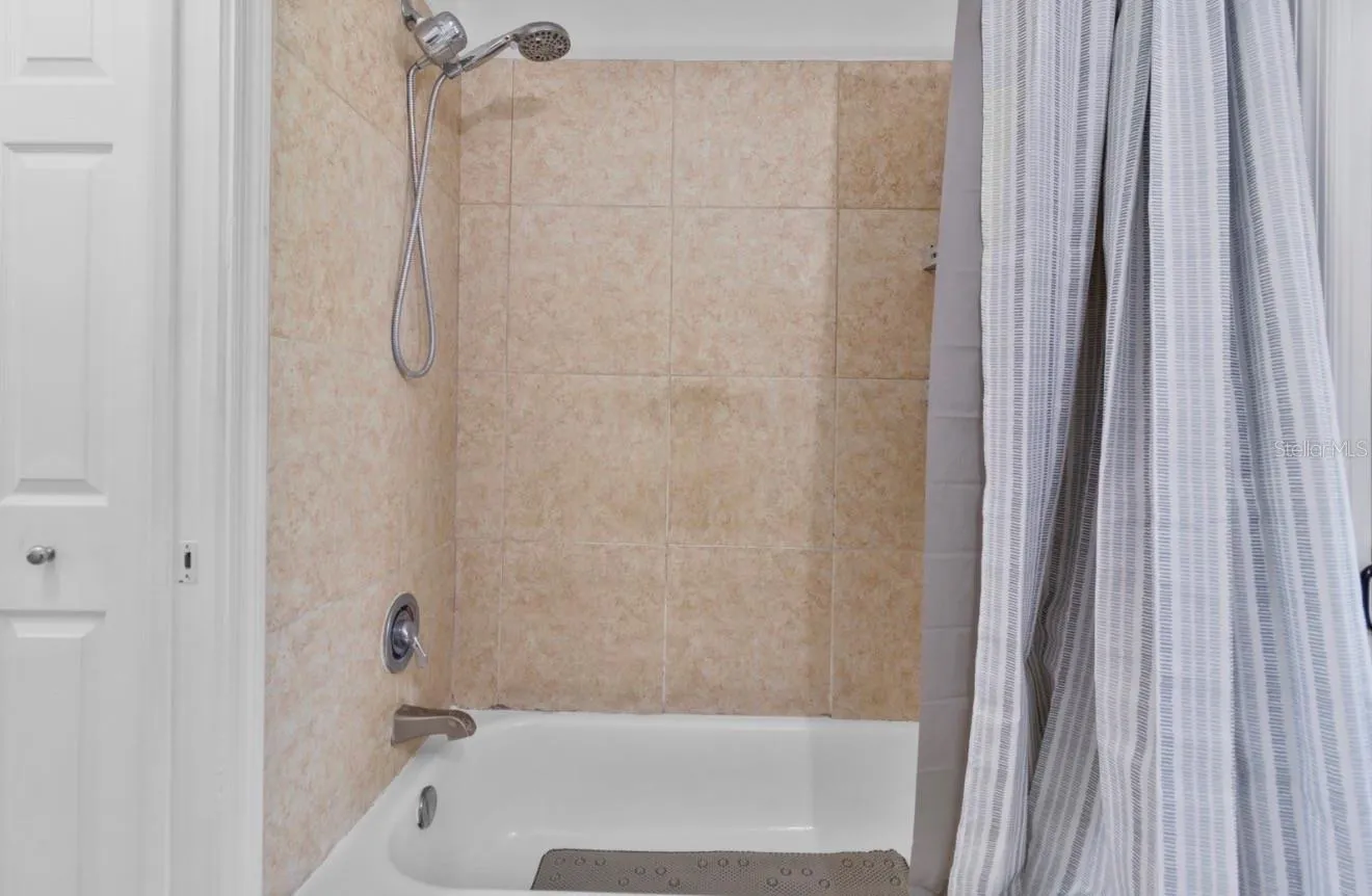 Full bath 2nd floor