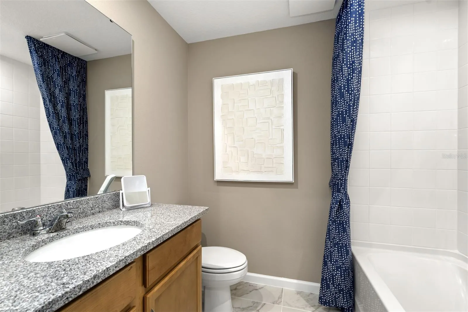 Meridian Parks Aurora Model Bathroom 2