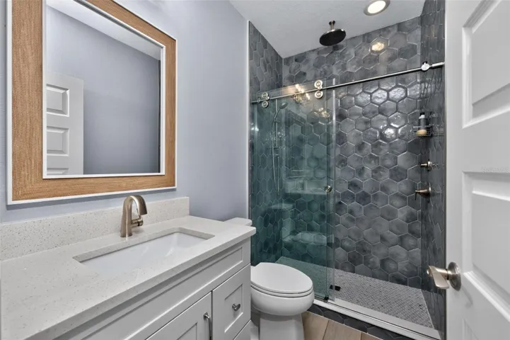 2ND FLOOR - 4TH BATH