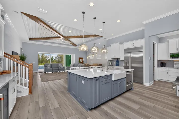 This cook's kitchen will be a delight to prepare meals in!