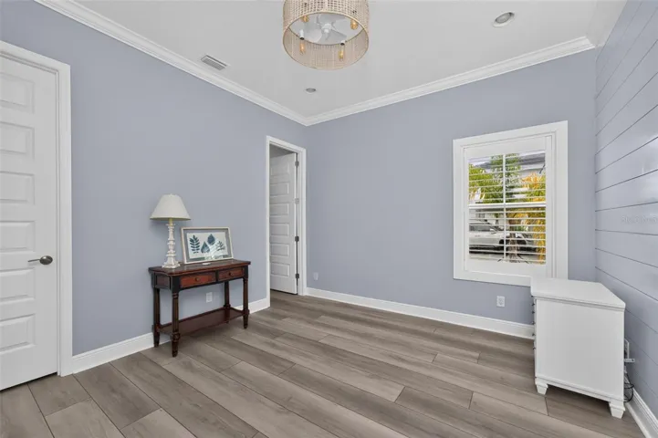 3rd Bedroom w/ensuite bath