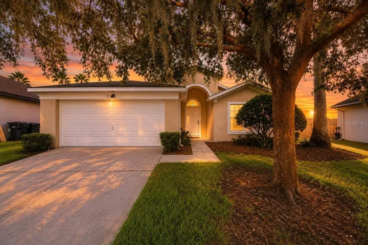 Welcome home to 510 Castlemain Circle