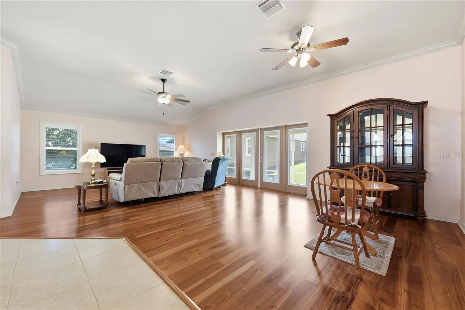 Living/Dining area with French Doors to lanai