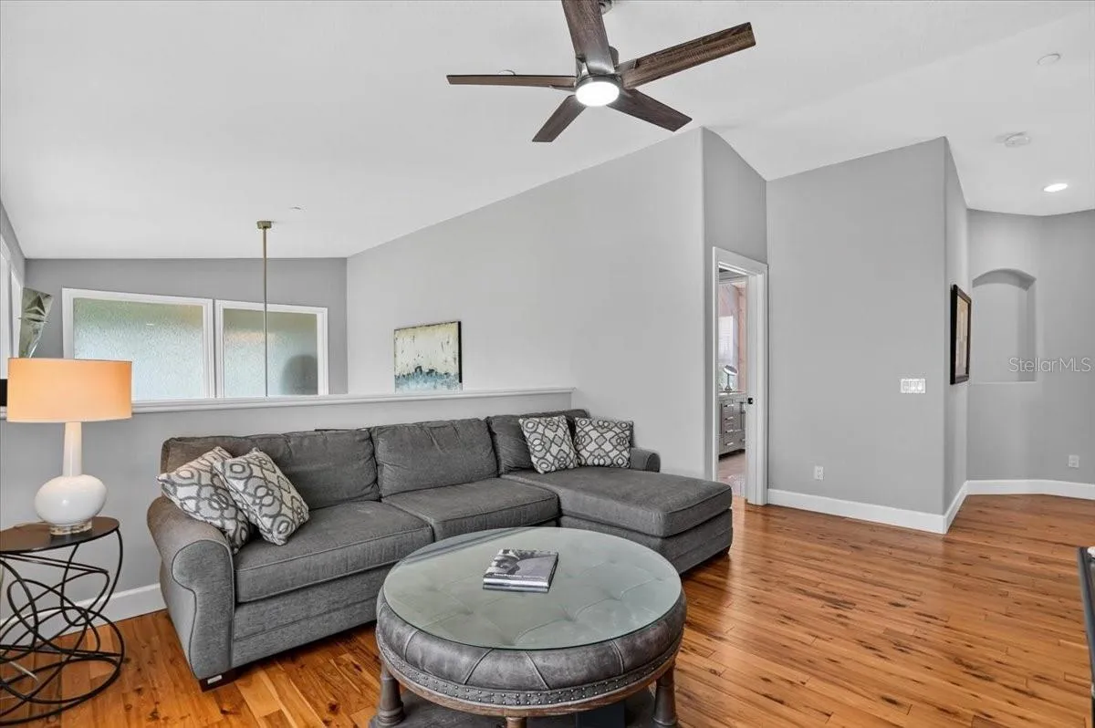 6330 Laguna Dr, Longboat Key, FL 34228