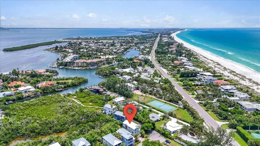 6330 Laguna Dr, Longboat Key, FL 34228