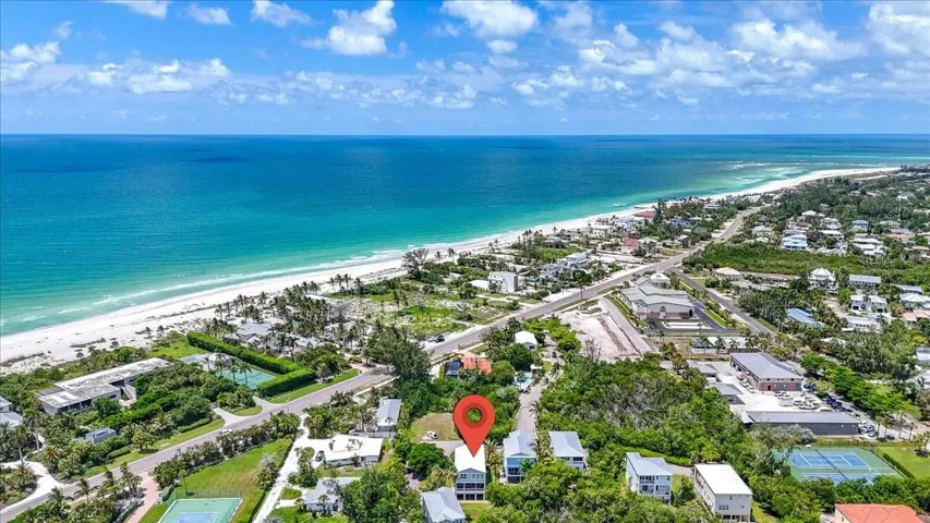 6330 Laguna Dr, Longboat Key, FL 34228