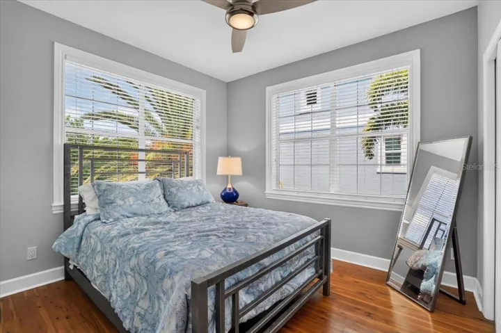 6330 Laguna Dr, Longboat Key, FL 34228