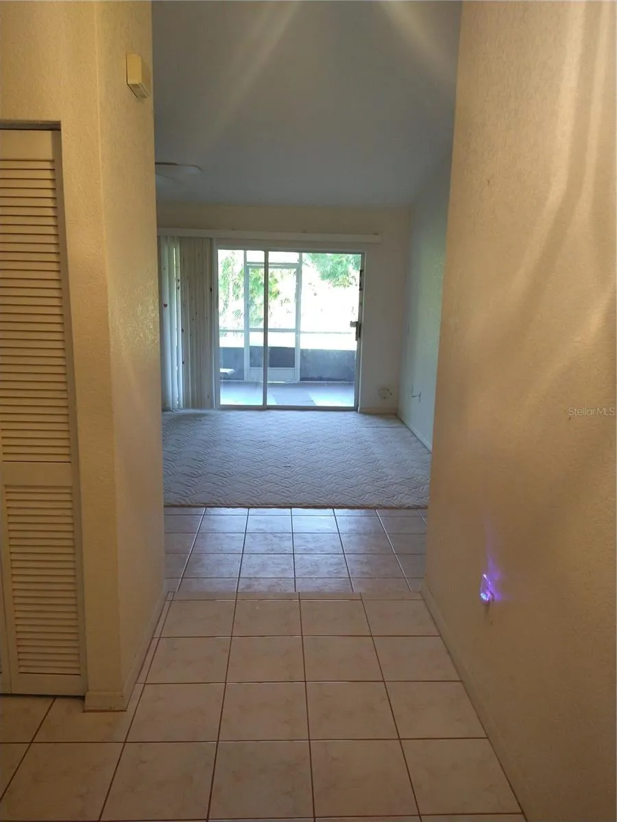 Entryway - vacant prior to tenants